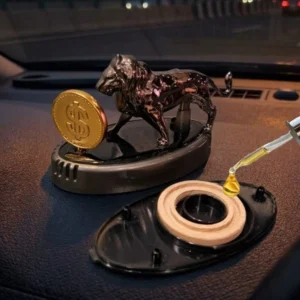Luxury Lion Solar Rotating Car Dashboard Perfume Ornament with Fragrance Liquid